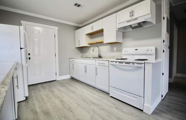 4004 Knight Road Southwest - D photos photos