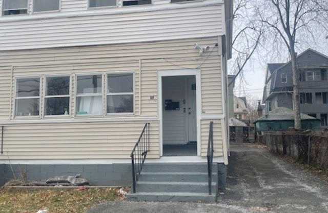 57-59 Blue Hills Avenue unit: 3 photos photos