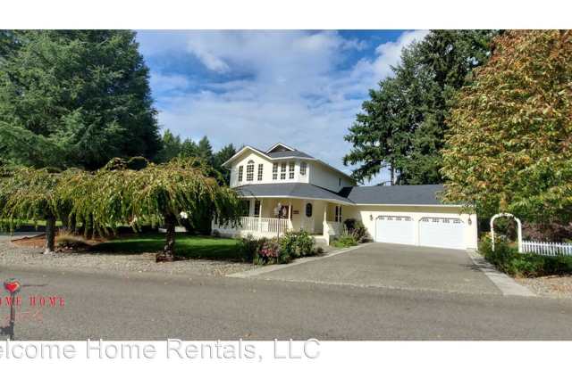 9622 Amanda Dr. NE Gallery 2