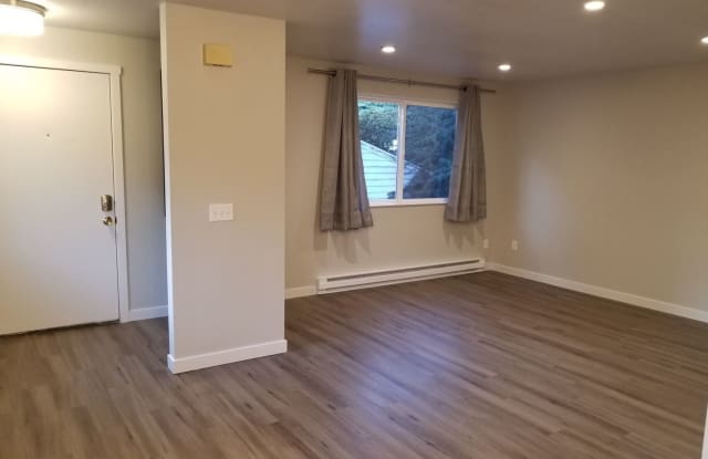 11342 3rd Ave NE - 11342 3rd Avenue Northeast, Seattle, WA 98125