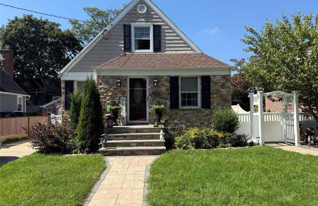 175 Wardwell Road photos photos