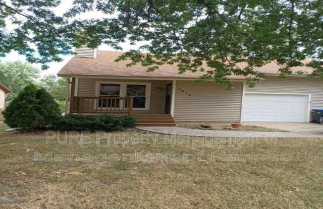 3618/3620 SW Kiowa Street - 3618 Southwest Kiowa Street, Topeka, KS 66614