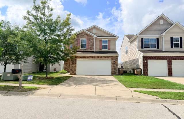 NOW SHOWING: 3 Bedroom/2 Bath Home located at 2513 Shadow Bend Dr. in Columbus, IN photos photos