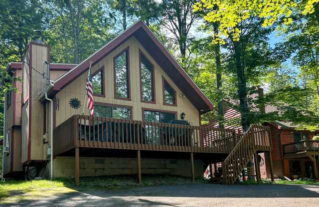 61 Cedarwood Terrace - 61 Cedarwood Terrace, The Hideout, PA 18436