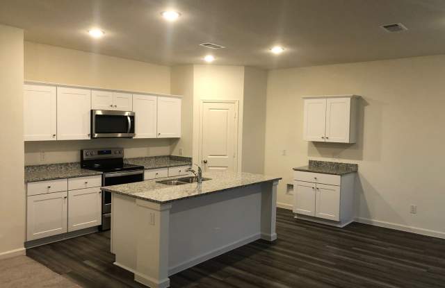 612 Colgate Circle Gallery 3