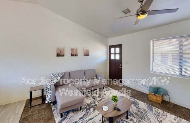 561 N 10th Place - 561 North 10th Place, Show Low, AZ 85901