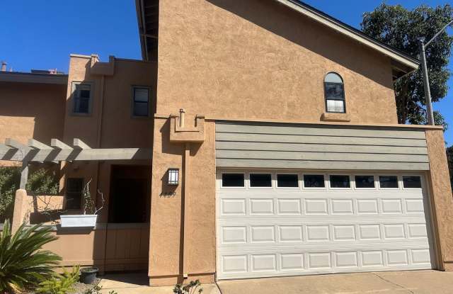 Spacious Townhome For Lease - 4409 Via Precipicio, San Diego, CA 92122