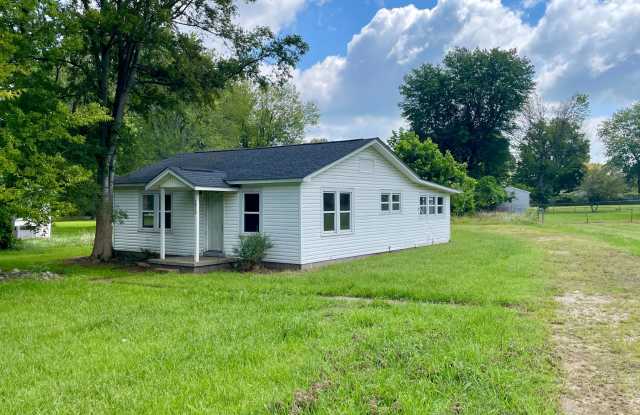 2 Bed 1 Bath House with Office and Garage photos photos