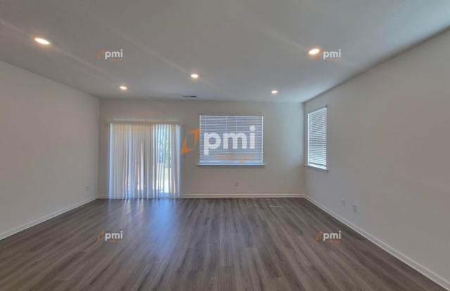 285 Kenoot Drive Gallery 4