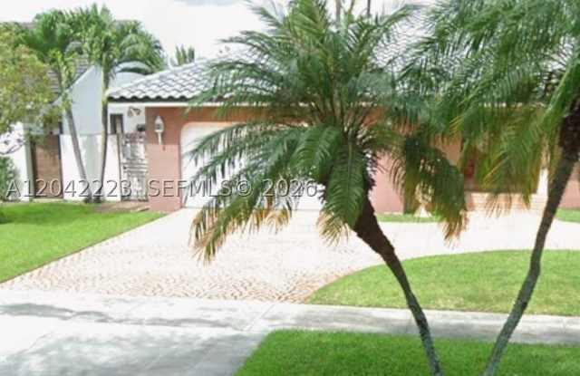 1281 Redbird Ave photos photos