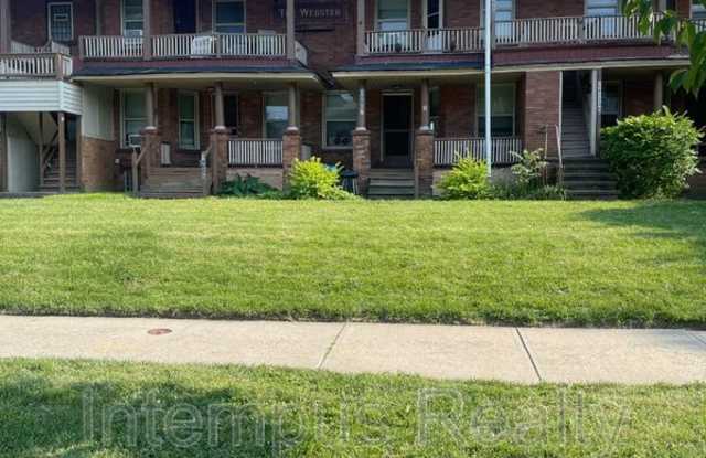 1174 Warren Rd - 1174 Warren Road, Lakewood, OH 44107