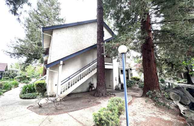 Beautiful & Serene end unit condo with ***Spacious LOFT*** - 1034 Summermist Ct, San Jose CA Gallery 1