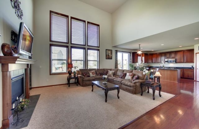 3830 Whitetail Drive - 3830 Whitetail Drive, Shakopee, MN 55379