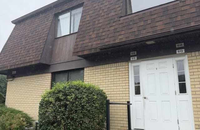 616 Cherry Hill Drive photos photos