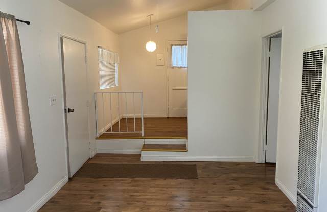 1634 Orange Tree Lane Gallery 4