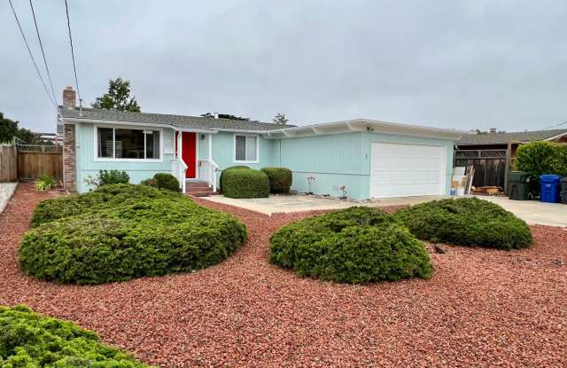 Isabelle Court Gem - 4 Bedroom Single Family Home photos photos