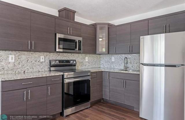 323 NW 97th St photos photos