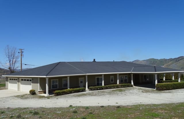 19193 Arosa - 19193 Arosa Road, Kern County, CA 93561