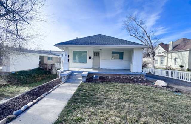 82 S 200 EMain Floor photos photos