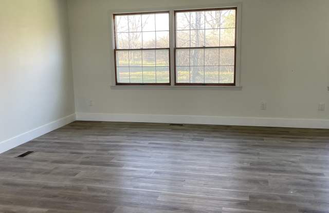 11121 Coppock Road photos photos