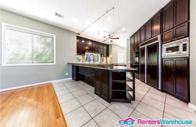 508 Newhall Cv Gallery 3