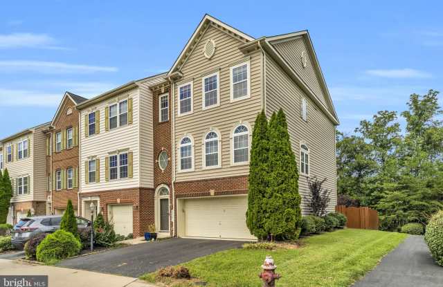 25241 BEACH Place Gallery 1