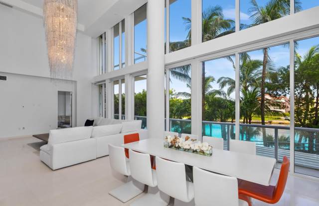 1000 S Ocean Boulevard Gallery 4