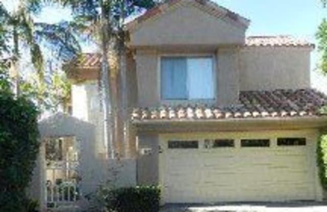 17 Bahia - 17 Bahia, Irvine, CA 92614