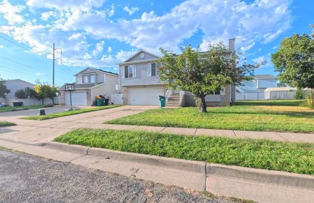 4 Bedroom House in Clearfield Gallery 1