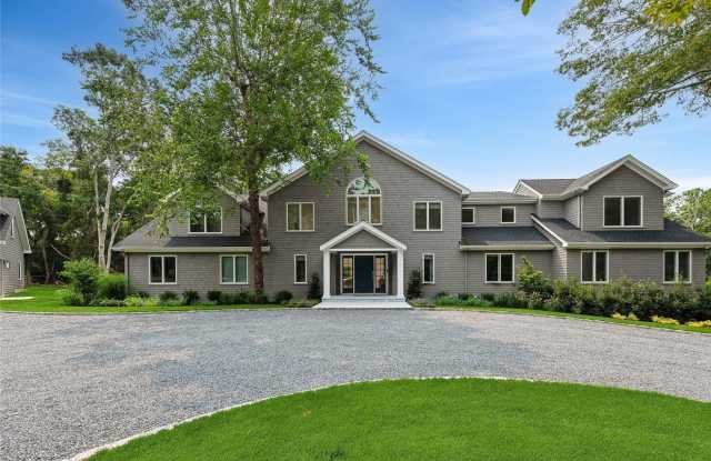 28 Old Meeting House Road - 28 Old Meeting House Road, Quogue, NY 11959