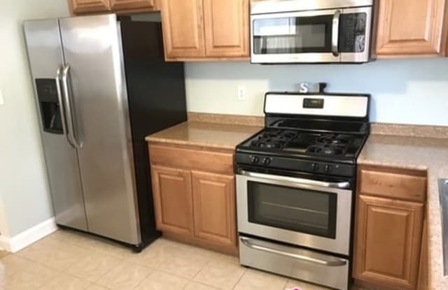 300 Southerly Road - 300 Southerly Rd, Brooklyn Park, MD 21225