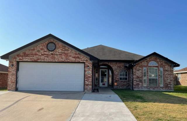 Spacious 3-bedroom, 2-bath single-family house for rent in Killeen - 4310 Jim Avenue, Killeen, TX 76549
