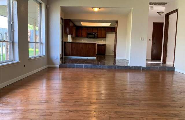10812 N Bayberry Drive Gallery 4