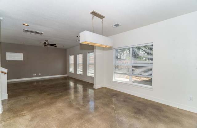 3 Bedroom Near USAA/ Medical Center photos photos