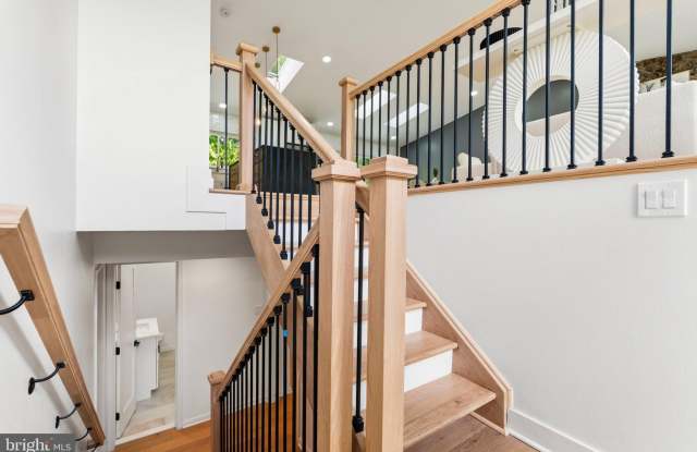 203 AUDREYS Court SE Gallery 3