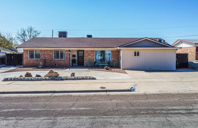 4640 Ambassador Drive photos photos