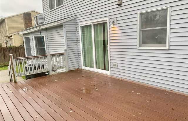 8004 Ginger Road Gallery 3