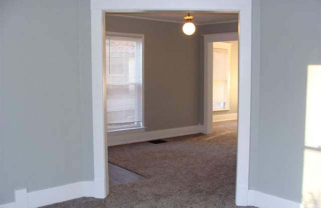 763 Coit Ave NE Gallery 4