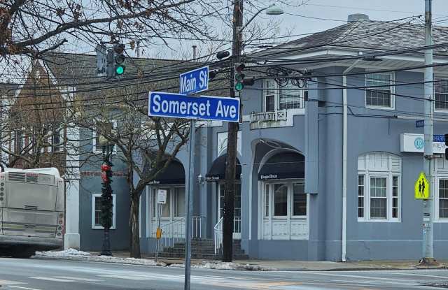 2 Somerset Avenue Gallery 2