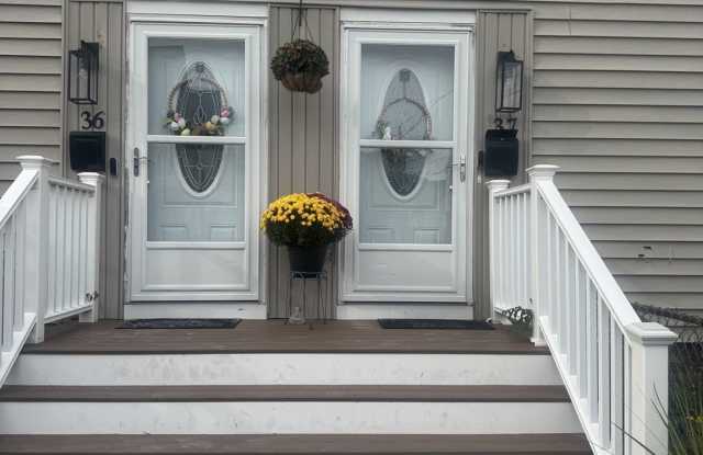 36 Clement Gallery 1