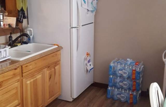 Close to schools and shopping photos photos