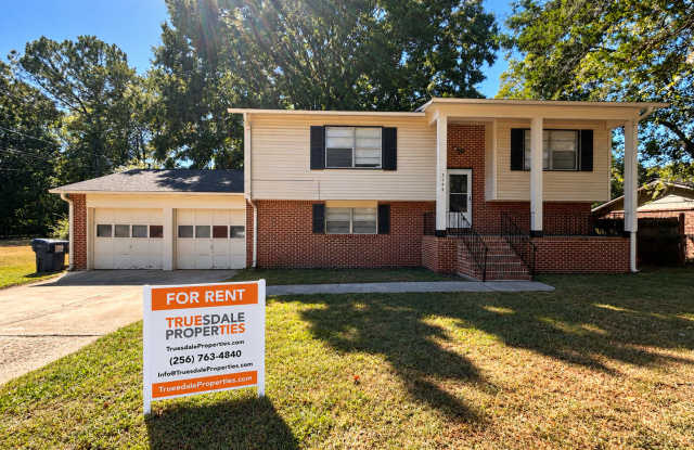 Large home with 4BR 3BA, bonus room! Ready now Gallery 1
