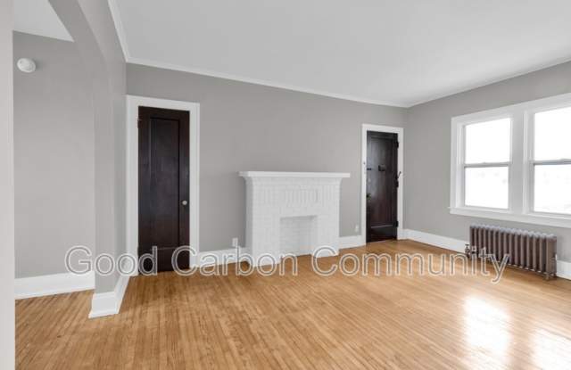 2096 Delaware Ave photos photos