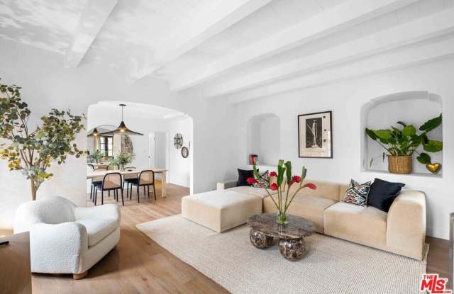 535 N Poinsettia Pl - 535 North Poinsettia Place, Los Angeles, CA 90036