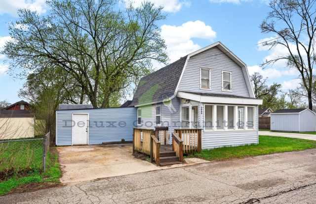 3 Bedroom Single Family Home- Wyoming- Completely Remodeled!!! photos photos