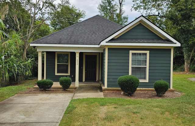 Beautiful Three Bedroom, Two Bathroom Single Family Home in Anderson, SC Gallery 1