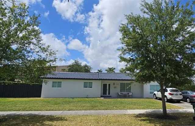 10900 SW 107th Ave MIAMI, FL 33176 photos photos