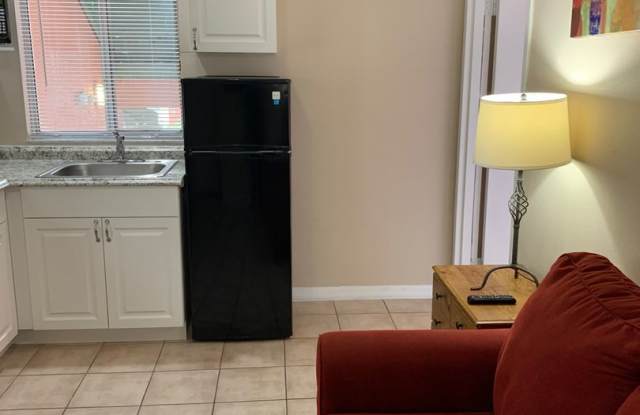 1 bed/1 bath - 2777 N. Poinciana Blvd. Unit 301B, Kissimmee, FL 34746 Gallery 4