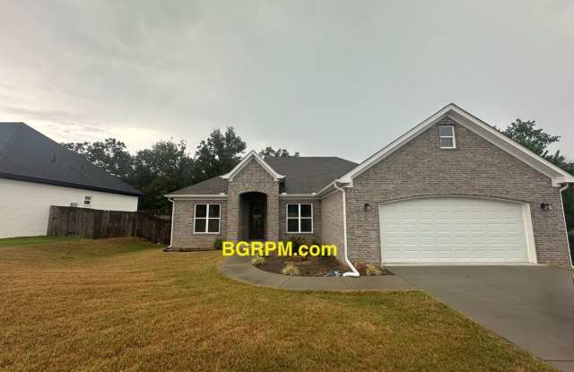 3 BD 2 BA - 3315 Village East Drive, North Little Rock, AR 72120