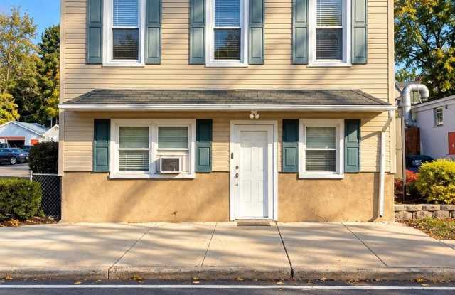 110 W Railroad Avenue Gallery 1